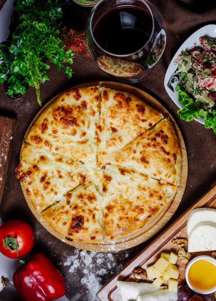 A Taste of paradise: An Exploration into the World of Garlic Bread Pizza
